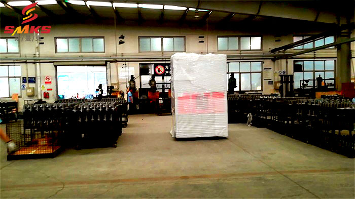 閥塊<a href='http://yuncfy.cn' target='_blank'><u>交叉孔去毛刺</u></a>_蘇州斯曼克磨粒流設備有限公司